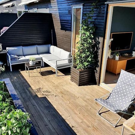 Lys Leilighet Med Fine Uteplasser Fredrikstad Exterior foto