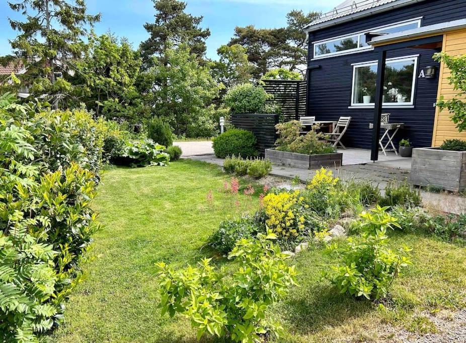 Lys Leilighet Med Fine Uteplasser Fredrikstad Exterior foto